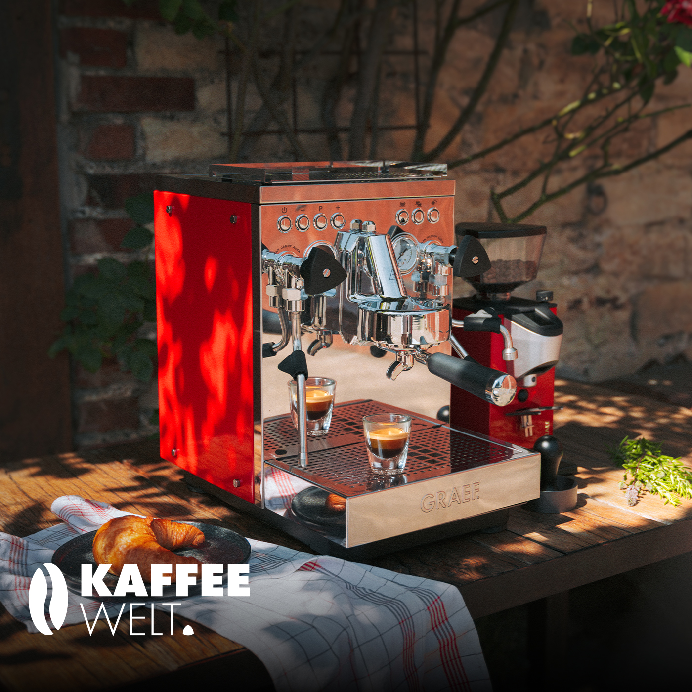 Siebträgermaschine Estessa rot