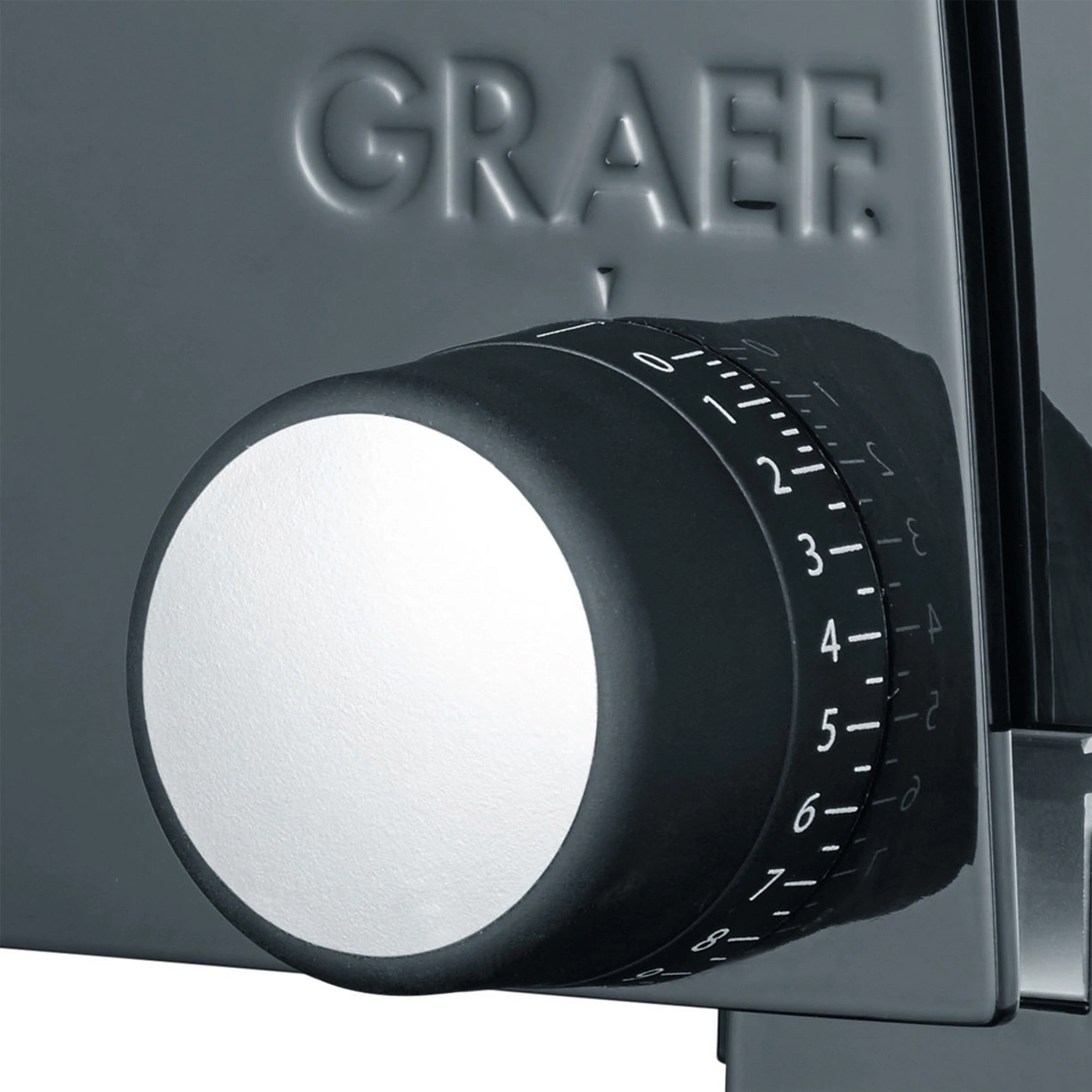 Graef-Schneidemaschine, Detailaufnahme des Einstellrads mit Zahlen und Markierungen.