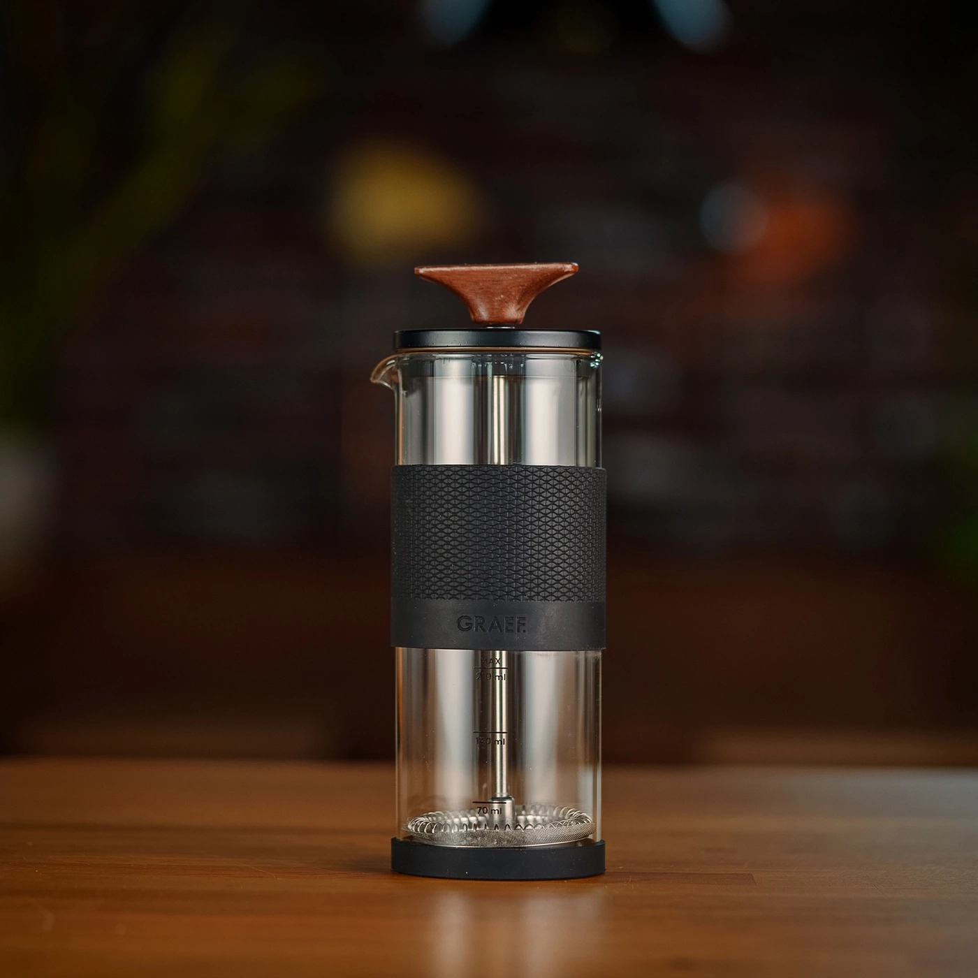 Kaffeebereiter aus Glas mit Holzgriff und schwarzem Band, GRAEF.