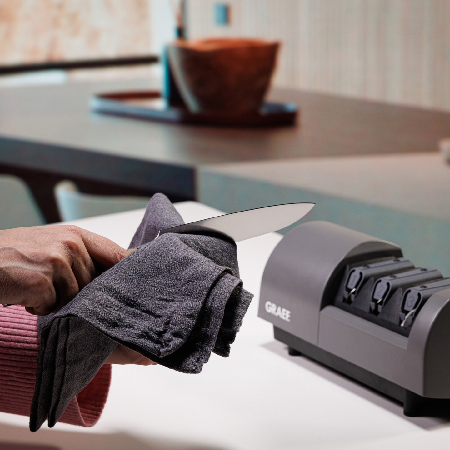 Knife sharpener SG530 Ultra-sharp blades