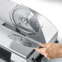 Allesschneider Master M98F, Feinschneider, silber 30° Kippfunktion für noch leichteres Arbeiten