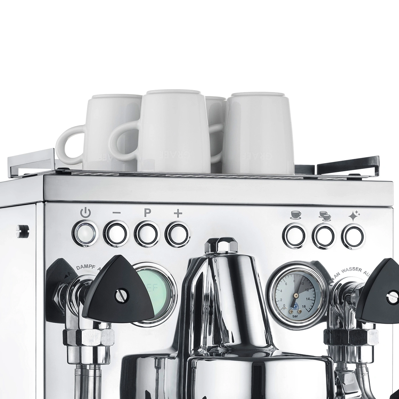Espressomaschine mit Tassen, Knöpfen und Manometern. Glänzendes Metall.