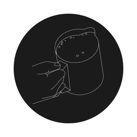 Hand hält Kaffeekanne in einem schwarzen Kreis, minimalistisch