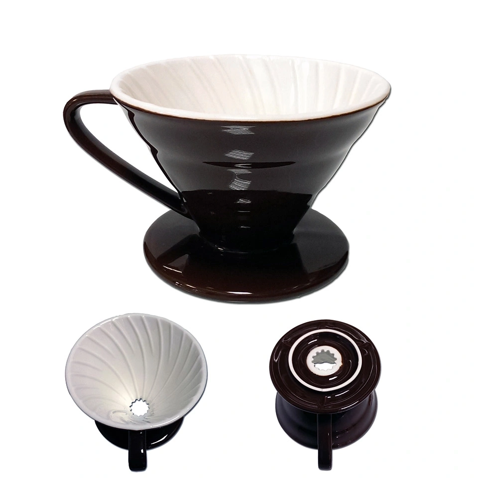 Kaffeefilter, braun, Keramik, mit Griff, weißer Innenraum, drei Ansichten